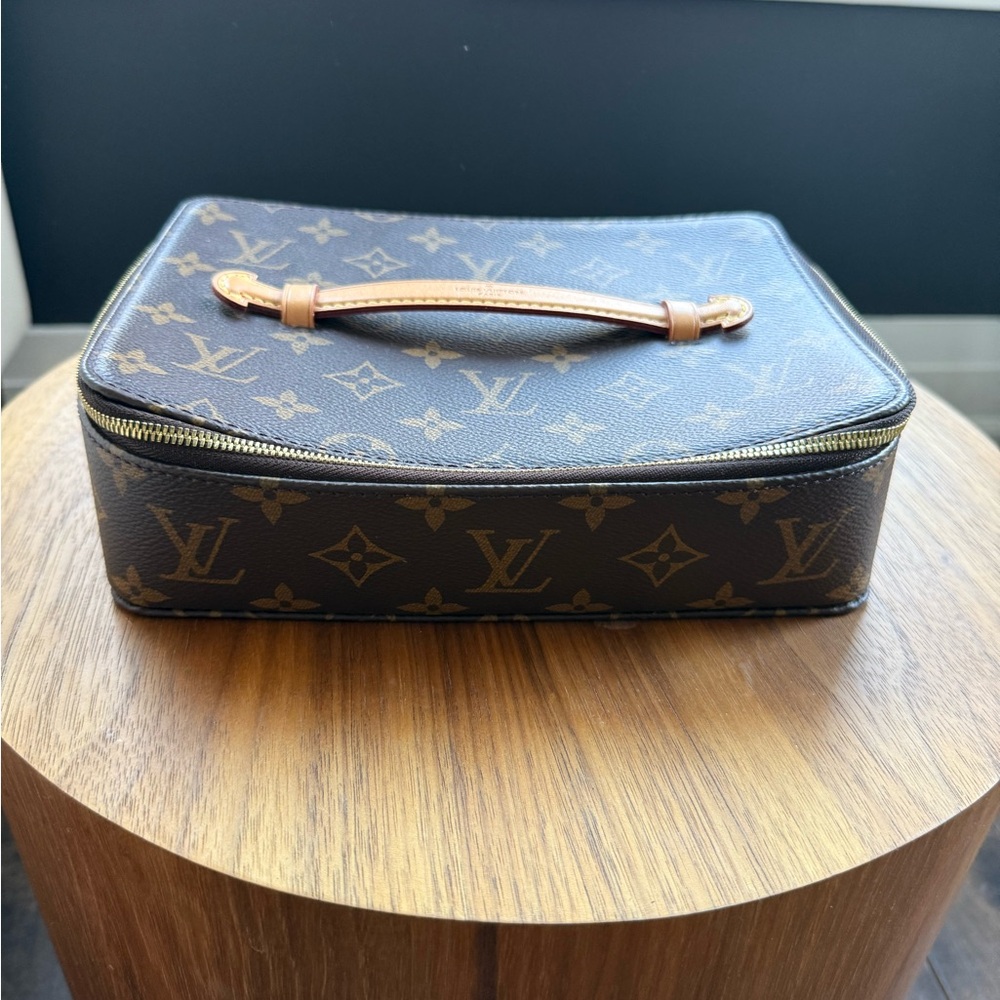Authentic Louis Vuitton Monogram Canvas Nice Jewelry Case